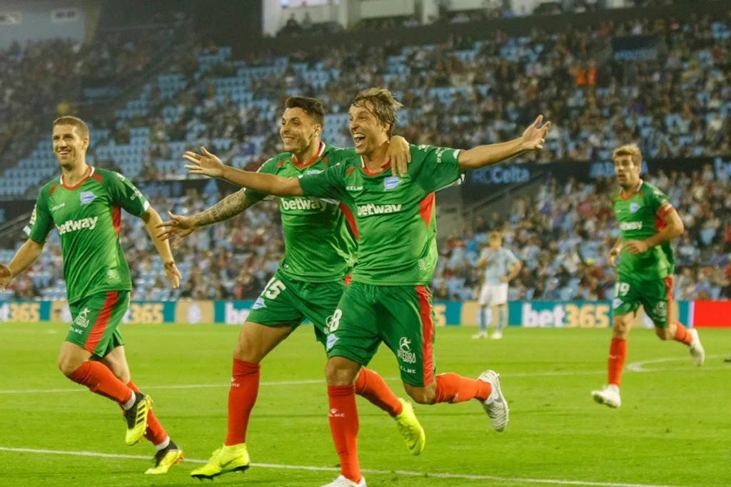 Deportivo Alaves - zawodnicy - celebracja gola