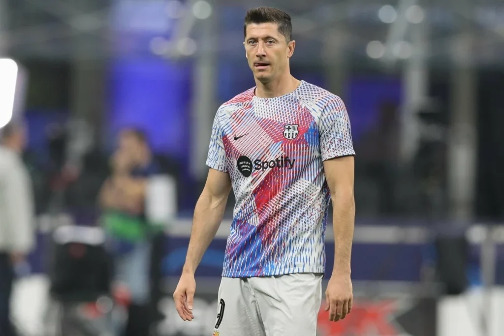 FC Barcelona - Robert Lewandowski 18