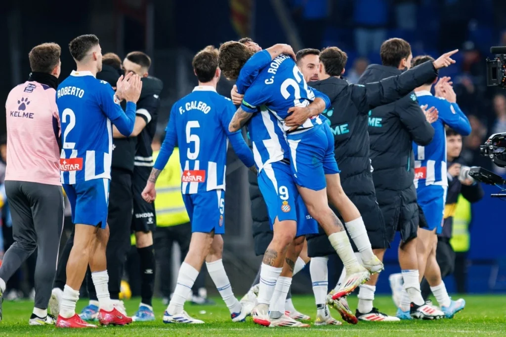 Transmisja Espanyol – Atletico w TV i online. Gdzie obejrzeć? (17.10.2026) Espanyol - piłkarze 1 2025